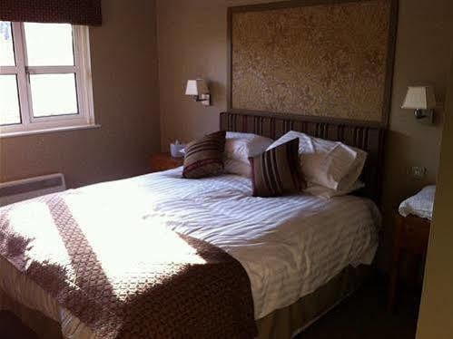 Inn The Knife & Cleaver 4*